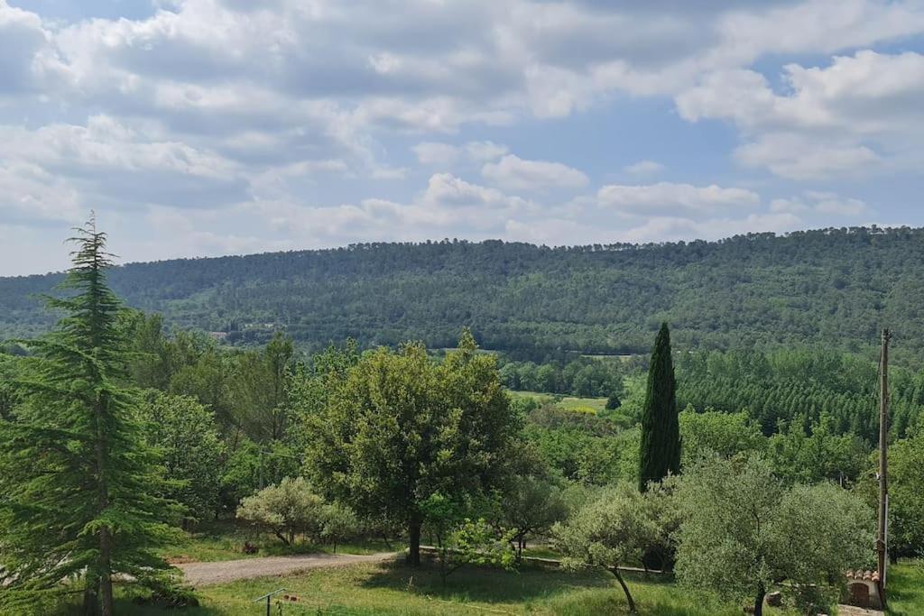 Gite Le Lion D'Or Brignoles Exteriör bild